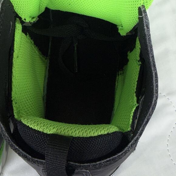 Nike Air Jordan 6 Retro GS Electric Green Black DM1685-003 Boys Size 6.5Y. 2021 main image 6